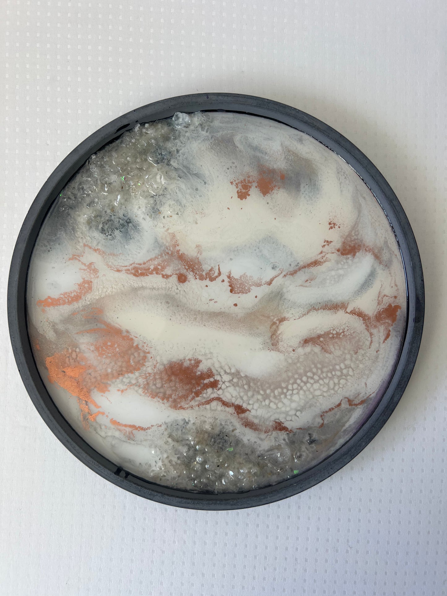 Tacka ozdobna z żywicy rose gold/biel+kryształy