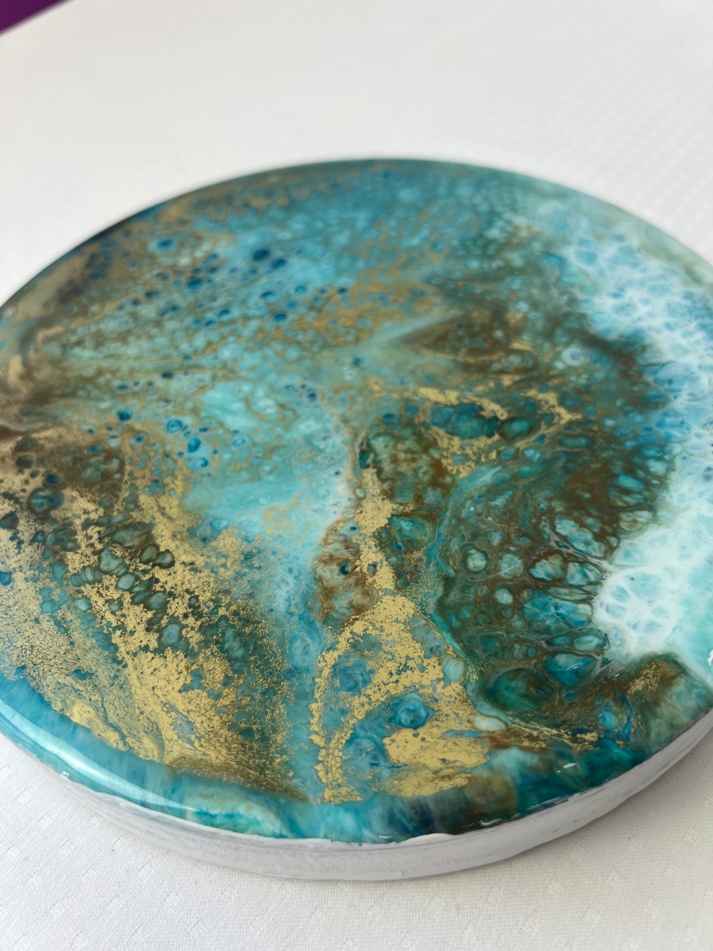 Tacka ozdobna gipsowa z żywicy złoto/akwamaryna